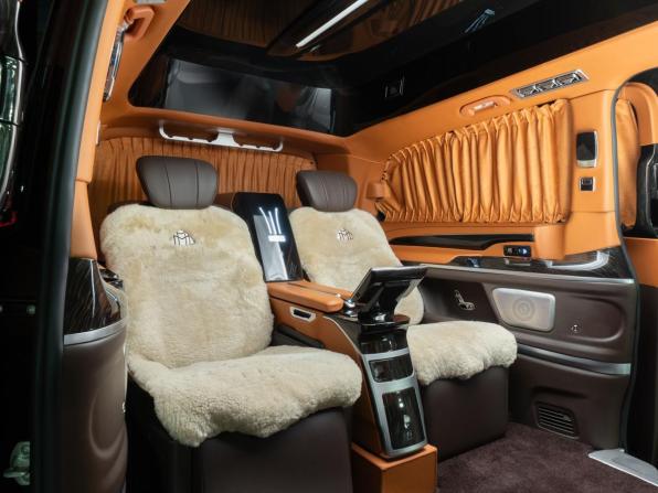 Mercedes-Benz Vito III (W447) Рестайлинг 2 с пробегом 2024 года, цена 7 250 000 рублей, 32192 км, минивэн, Автокод Объявления