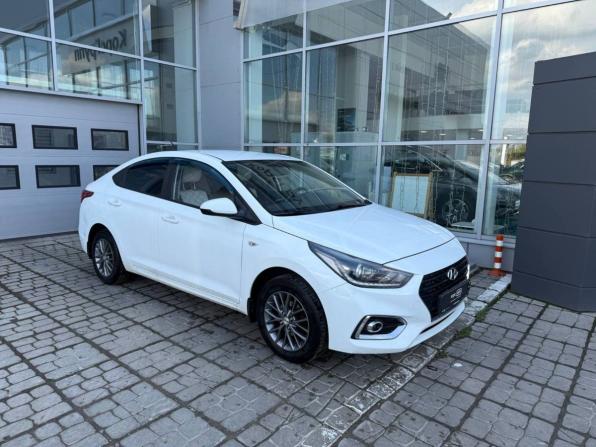 Hyundai Solaris II с пробегом 2018 года, цена 1 190 000 рублей, 161994 км, седан, Автокод Объявления