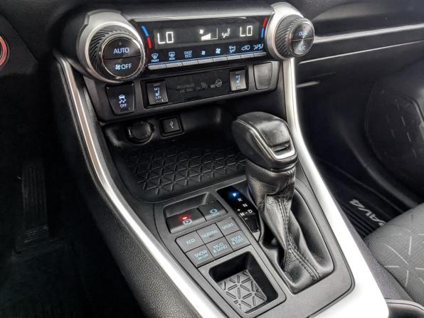 Toyota RAV4 V (XA50) с пробегом 2022 года, цена 3 335 000 рублей, 89160 км, внедорожник, Автокод Объявления