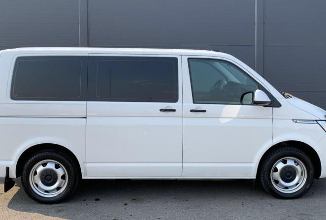 Volkswagen Caravelle T6 Рестайлинг с пробегом 2020 года, цена 3 890 000 рублей, 56851 км, минивэн, Автокод Объявления