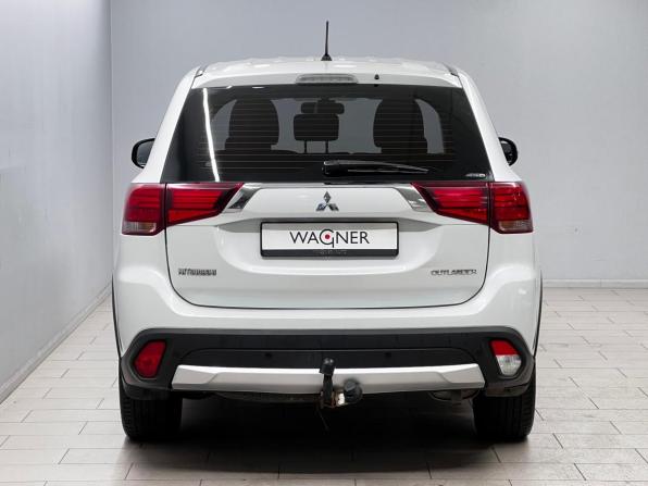 Mitsubishi Outlander III Рестайлинг 2 с пробегом 2015 года, цена 1 380 000 рублей, 200716 км, внедорожник, Автокод Объявления