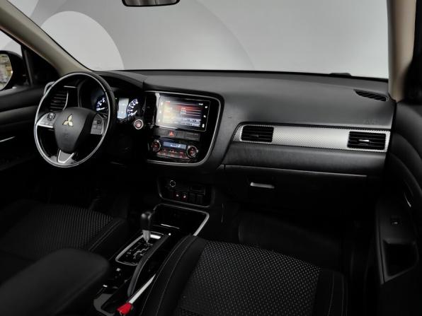 Mitsubishi Outlander III Рестайлинг 3 с пробегом 2018 года, цена 1 877 000 рублей, 108758 км, внедорожник, Автокод Объявления