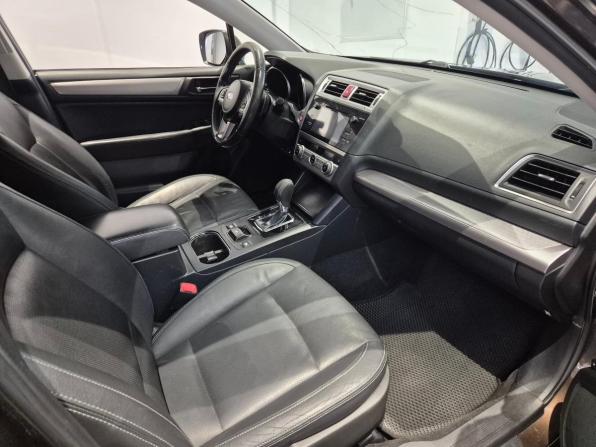 Subaru Outback V с пробегом 2017 года, цена 1 599 000 рублей, 349588 км, универсал, Автокод Объявления