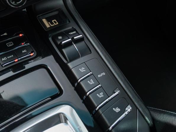 Porsche Cayenne II (958) с пробегом 2011 года, цена 1 800 000 рублей, 253197 км, внедорожник, Автокод Объявления