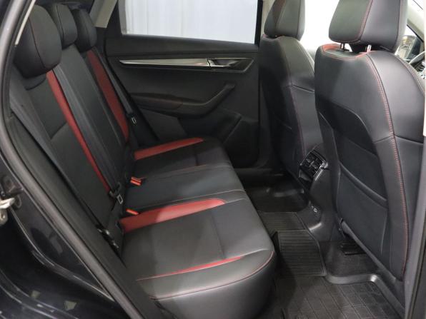 Skoda Karoq I Рестайлинг с пробегом 2024 года, цена 2 979 000 рублей, 63457 км, внедорожник, Автокод Объявления