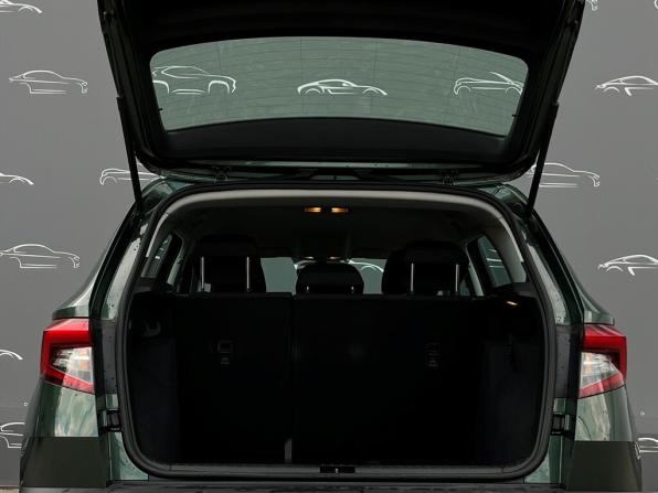 Skoda Karoq I с пробегом 2021 года, цена 2 550 600 рублей, 11679 км, внедорожник, Автокод Объявления