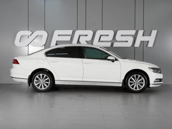 Volkswagen Passat B8 с пробегом 2019 года, цена 2 449 000 рублей, 134499 км, седан, Автокод Объявления