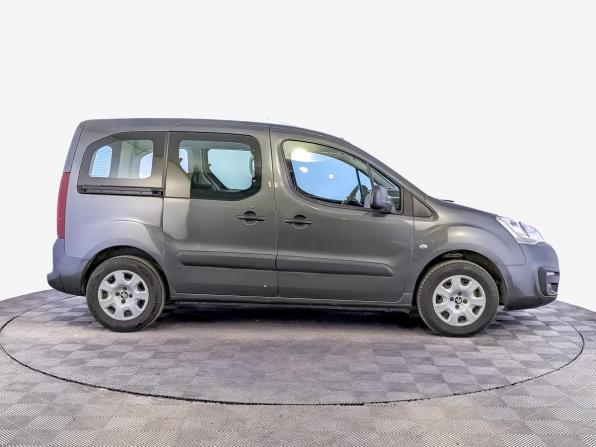 Peugeot Partner II Рестайлинг 2 с пробегом 2021 года, цена 1 619 000 рублей, 118918 км, компактвэн, Автокод Объявления