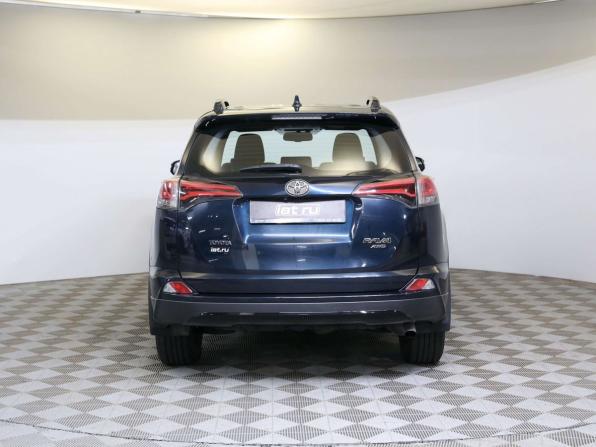 Toyota RAV4 IV (XA40) Рестайлинг с пробегом 2018 года, цена 2 450 000 рублей, 125006 км, внедорожник, Автокод Объявления