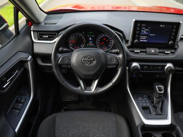 Toyota RAV4 V (XA50) с пробегом 2021 года, цена 3 199 000 рублей, 57629 км, внедорожник, Автокод Объявления