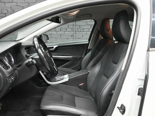 Volvo S60 II с пробегом 2011 года, цена 875 000 рублей, 215375 км, седан, Автокод Объявления
