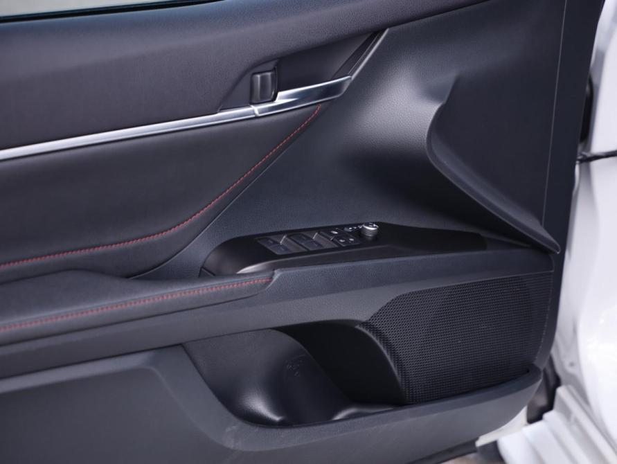 Toyota Camry VIII (XV70) Рестайлинг Санкт-Петербург  - изображение 27