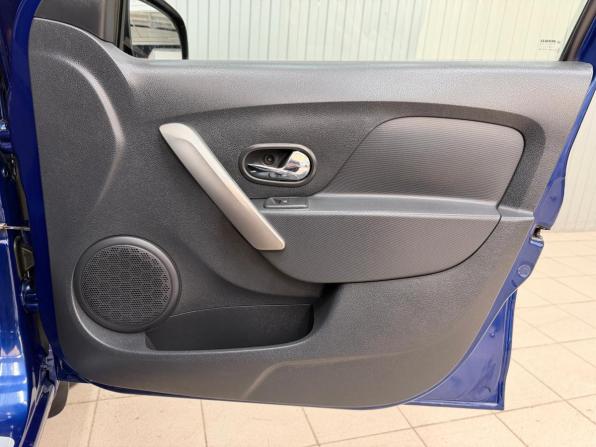 Renault Logan II с пробегом 2016 года, цена 775 000 рублей, 173328 км, седан, Автокод Объявления