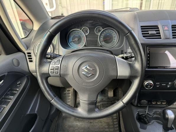 Suzuki SX4 I (Classic) Рестайлинг с пробегом 2010 года, цена 749 000 рублей, 257048 км, хэтчбек, Автокод Объявления
