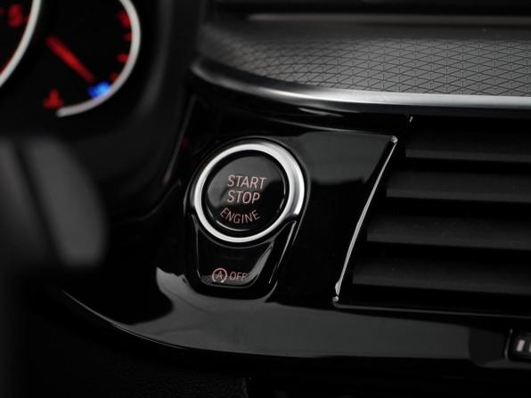BMW 5 серии VII (G30/G31/G38) с пробегом 2018 года, цена 3 175 055 рублей, 156052 км, седан, Автокод Объявления