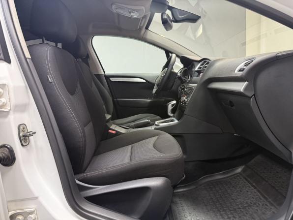 Citroen C4 II с пробегом 2015 года, цена 725 000 рублей, 142000 км, седан, Автокод Объявления