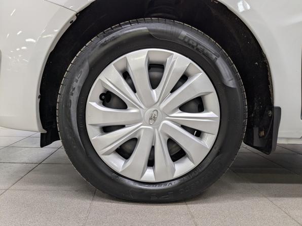 Lada (ВАЗ) Vesta I Рестайлинг (NG) с пробегом 2024 года, цена 1 270 000 рублей, 51188 км, универсал, Автокод Объявления