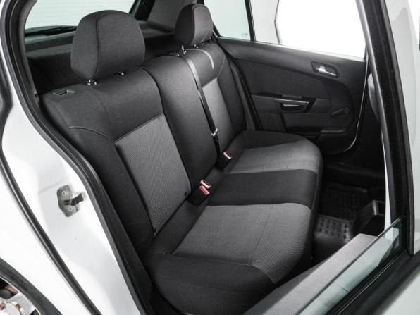 Opel Astra H Рестайлинг с пробегом 2011 года, цена 634 000 рублей, 122140 км, хэтчбек, Автокод Объявления