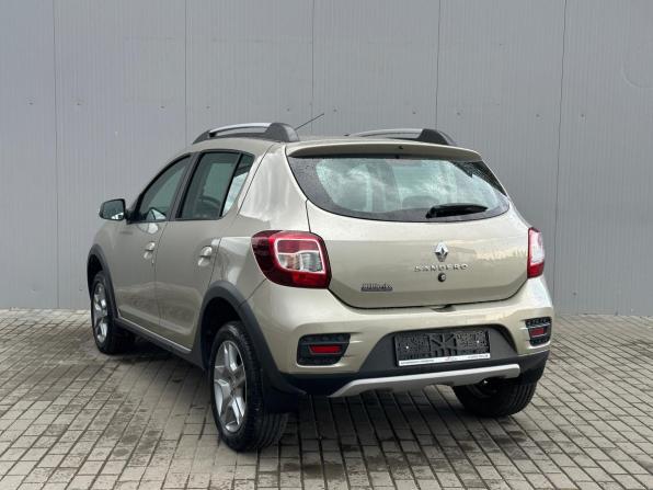 Renault Sandero II Рестайлинг с пробегом 2021 года, цена 1 502 000 рублей, 17700 км, хэтчбек, Автокод Объявления