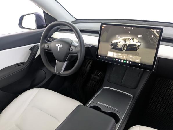 Tesla Model Y I с пробегом 2022 года, цена 4 500 000 рублей, 74725 км, внедорожник, Автокод Объявления