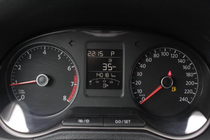 Volkswagen Polo V Рестайлинг с пробегом 2016 года, цена 1 110 000 рублей, 140181 км, седан, Автокод Объявления