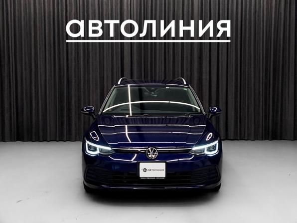 Volkswagen Golf VIII с пробегом 2022 года, цена 1 590 000 рублей, 45000 км, универсал, Автокод Объявления