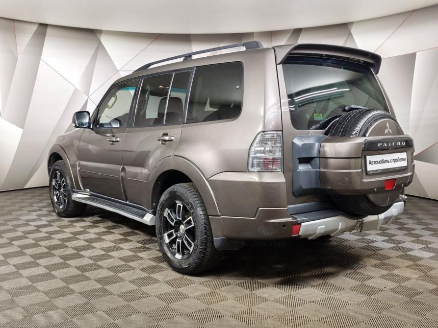 Mitsubishi Pajero IV Рестайлинг 1 Москва  - изображение 4