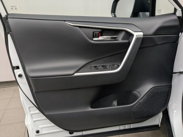 Toyota RAV4 V (XA50) с пробегом 2025 года, цена 3 925 000 рублей, 5170 км, внедорожник, Автокод Объявления