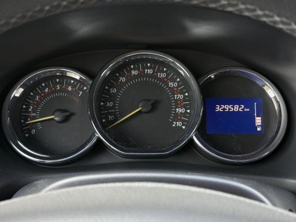 Renault Sandero II с пробегом 2017 года, цена 629 000 рублей, 329566 км, хэтчбек, Автокод Объявления