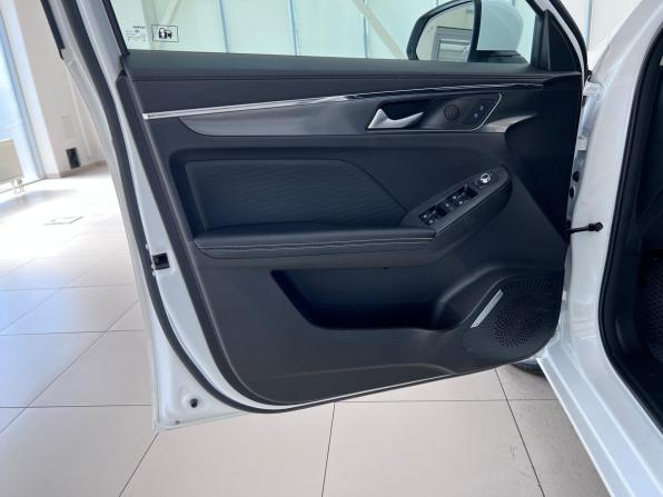 Haval Jolion I с пробегом 2023 года, цена 1 840 000 рублей, 38116 км, внедорожник, Автокод Объявления