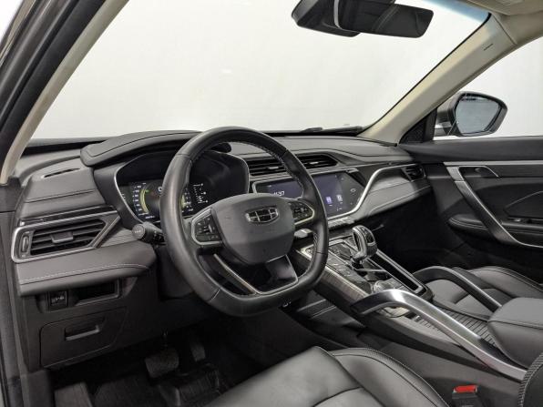Geely Atlas Pro с пробегом 2024 года, цена 2 350 000 рублей, 42275 км, внедорожник, Автокод Объявления