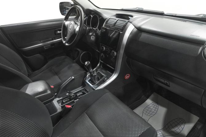 Suzuki Grand Vitara II с пробегом 2005 года, цена 799 000 рублей, 303000 км, внедорожник, Автокод Объявления