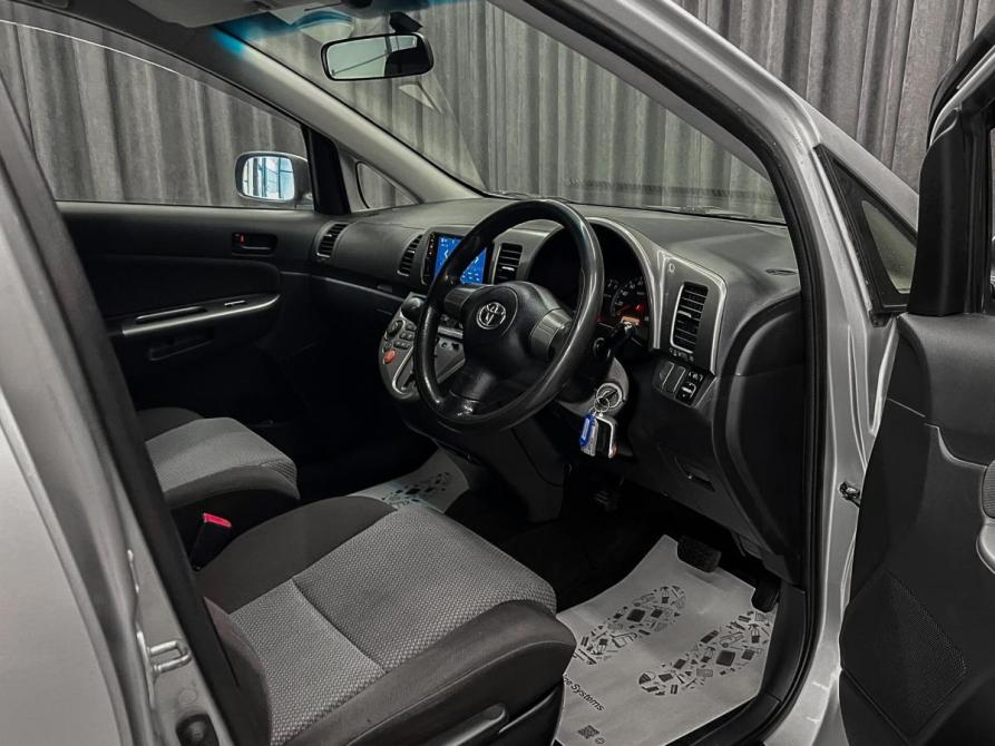 Toyota Wish I Красноярск  - изображение 9