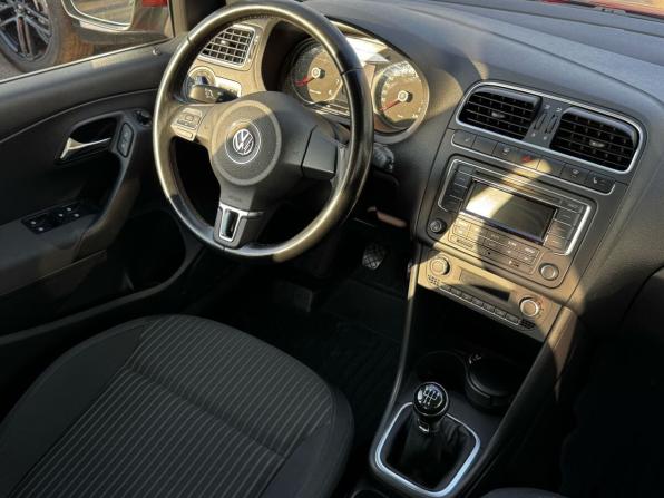 Volkswagen Polo V с пробегом 2013 года, цена 910 000 рублей, 80567 км, седан, Автокод Объявления