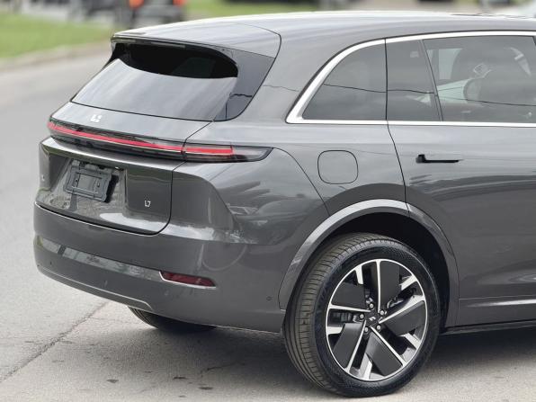 Новый Li Auto (Lixiang) L7 I Рестайлинг 2025 года, цена 8 400 000 рублей, внедорожник, Автокод Объявления