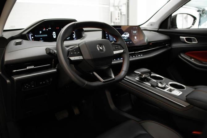 Changan CS55 Plus II с пробегом 2024 года, цена 2 300 000 рублей, 12702 км, внедорожник, Автокод Объявления