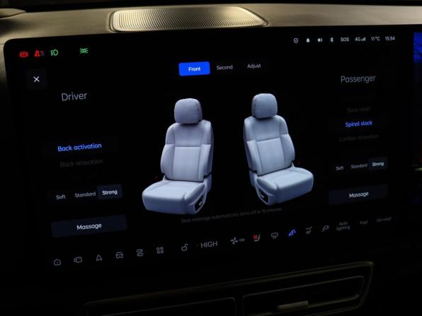 Li Auto (Lixiang) L9 I с пробегом 2023 года, цена 6 490 000 рублей, 55640 км, внедорожник, Автокод Объявления