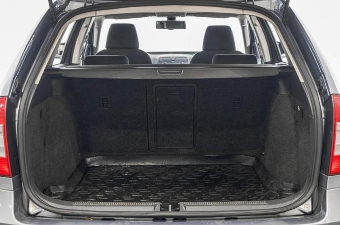 Skoda Octavia II (A5) Рестайлинг с пробегом 2011 года, цена 649 000 рублей, 323000 км, универсал, Автокод Объявления