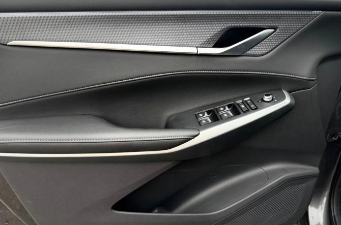 Changan CS75 Plus III с пробегом 2024 года, цена 2 776 675 рублей, 4447 км, внедорожник, Автокод Объявления