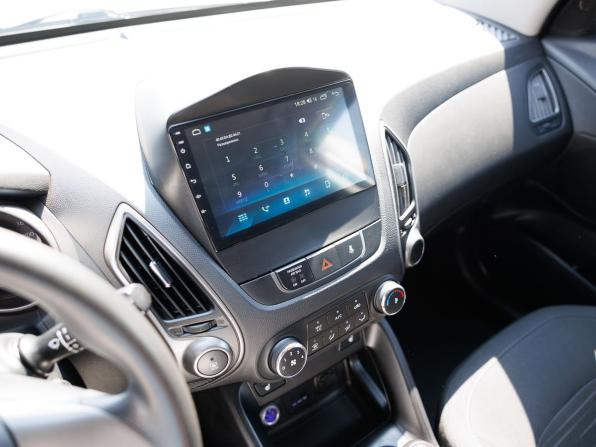 Hyundai ix35 I Рестайлинг с пробегом 2014 года, цена 1 085 000 рублей, 131526 км, внедорожник, Автокод Объявления