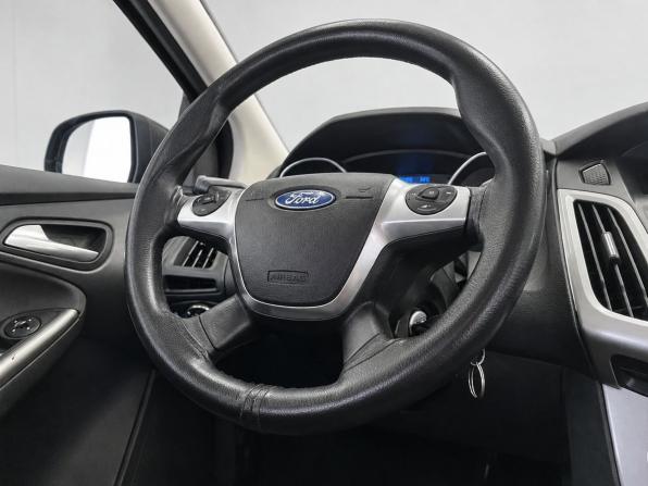 Ford Focus III с пробегом 2012 года, цена 689 000 рублей, 140308 км, седан, Автокод Объявления