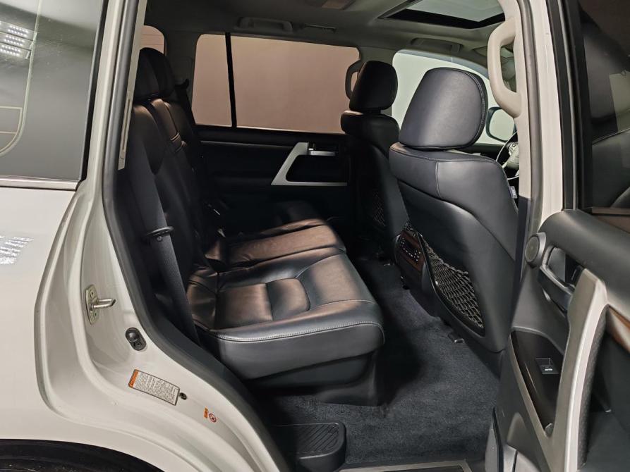 Toyota Land Cruiser 200 Series Рестайлинг 2 Москва  - изображение 18