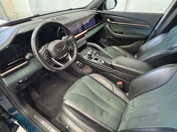 Geely Monjaro I с пробегом 2023 года, цена 3 095 000 рублей, 75728 км, внедорожник, Автокод Объявления