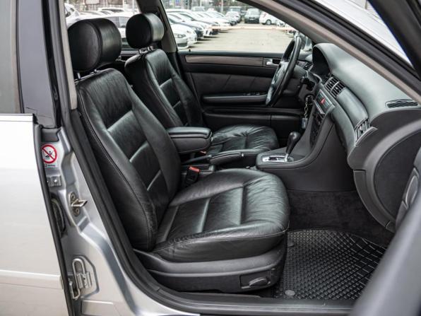 Audi A6 II (C5) Рестайлинг с пробегом 2003 года, цена 705 000 рублей, 231916 км, седан, Автокод Объявления