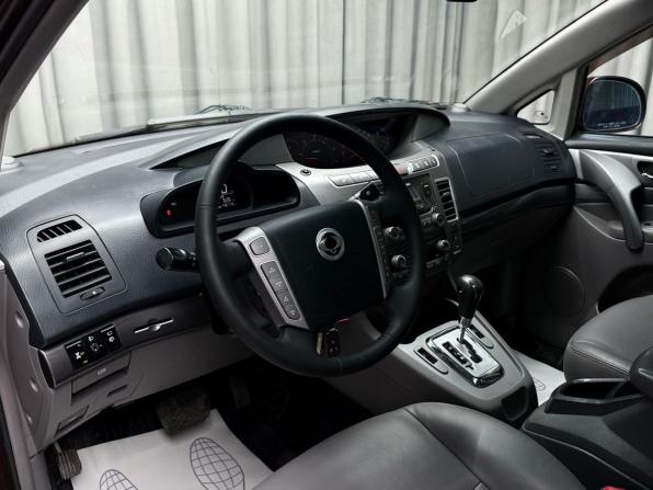 SsangYong Stavic с пробегом 2014 года, цена 1 699 000 рублей, 146712 км, минивэн, Автокод Объявления