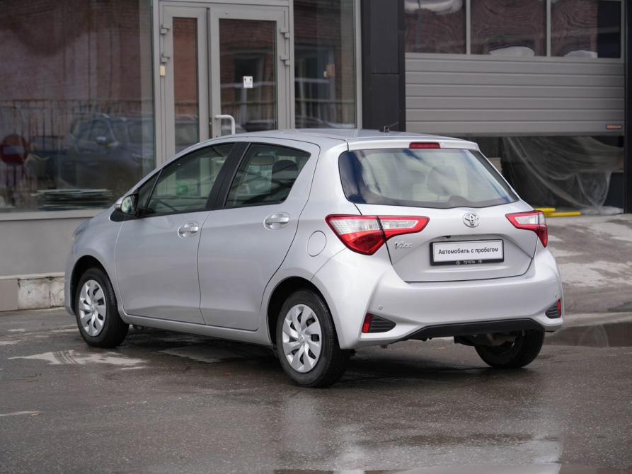 Toyota Vitz III (XP130) Рестайлинг 2 Новосибирск  - изображение 7