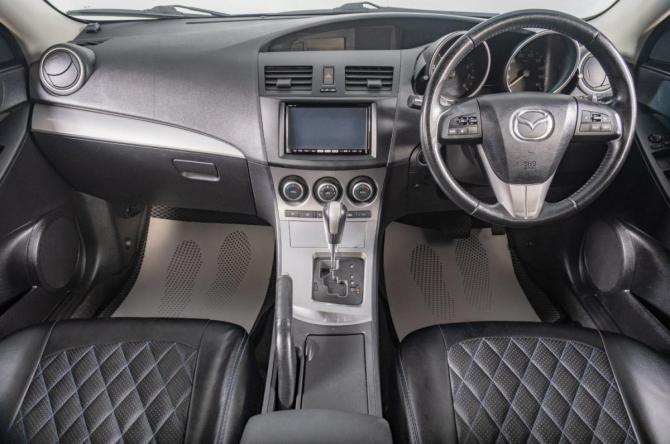 Mazda Axela II с пробегом 2010 года, цена 899 000 рублей, 142000 км, хэтчбек, Автокод Объявления