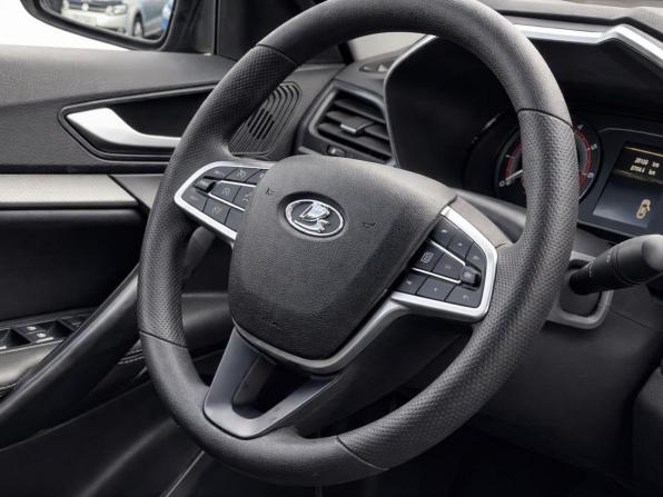 Lada (ВАЗ) Vesta I Рестайлинг (NG) с пробегом 2024 года, цена 1 277 000 рублей, 28000 км, седан, Автокод Объявления