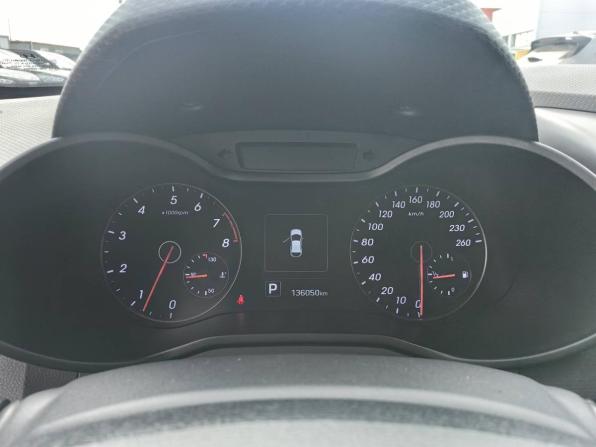 Hyundai Veloster I Рестайлинг с пробегом 2015 года, цена 1 250 000 рублей, 136000 км, хэтчбек, Автокод Объявления