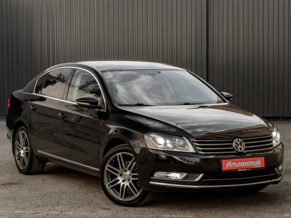 Volkswagen Passat B7 с пробегом 2011 года, цена 930 000 рублей, 341957 км, седан, Автокод Объявления